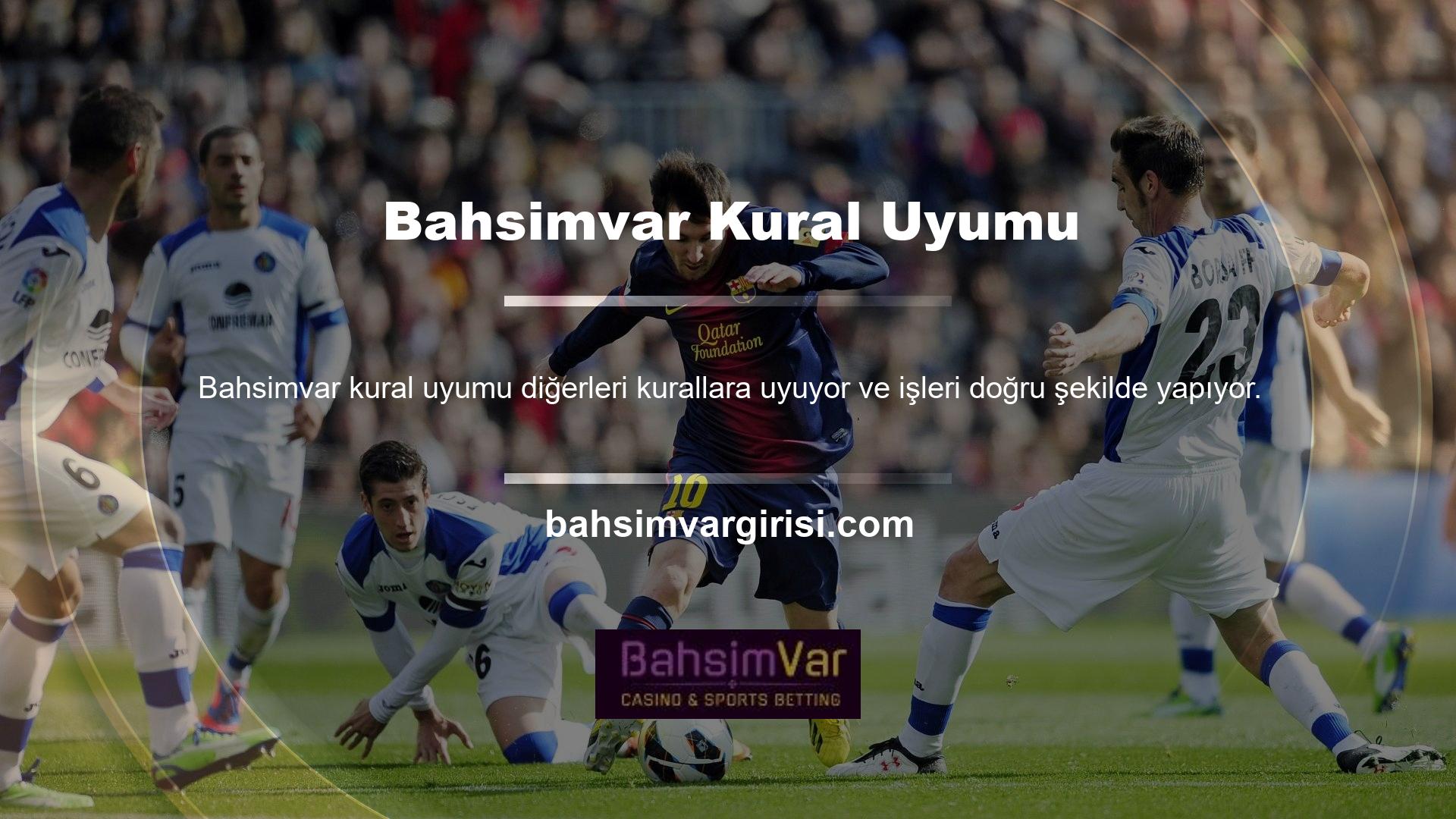 Altyapıya paralel olarak, oyun alanında yetkili personelin varlığı, casino hizmetlerinin belirli bir yapıda alınmasını ve düzenlenmesini sağlar